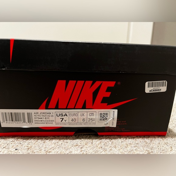 Air Jordan 1 Retro High in Bordeaux White - Picture 5 of 6